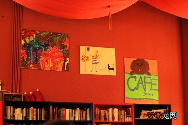 海南的咖啡店—&lt;咖啡平方&gt;因为这里有一只叫咖啡的小狗，咖啡x咖啡=咖啡2。也因为，这里，不仅仅是咖啡……