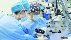青岛眼科医院个性化矫正，近视ICL手术让高度近视人群也能摘镜