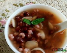 【芡实】红豆薏米水怎么煮 红豆薏米芡实茶的功效与作用