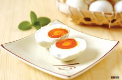 咸鸭蛋的不同做法 由咸鸭蛋组成的菜谱