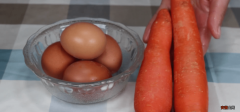 鸡蛋搭配胡萝卜做出来的美食，寓意非常好，招待客人非常有面子