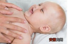 婴儿湿疹治疗如何护理才会不哭闹