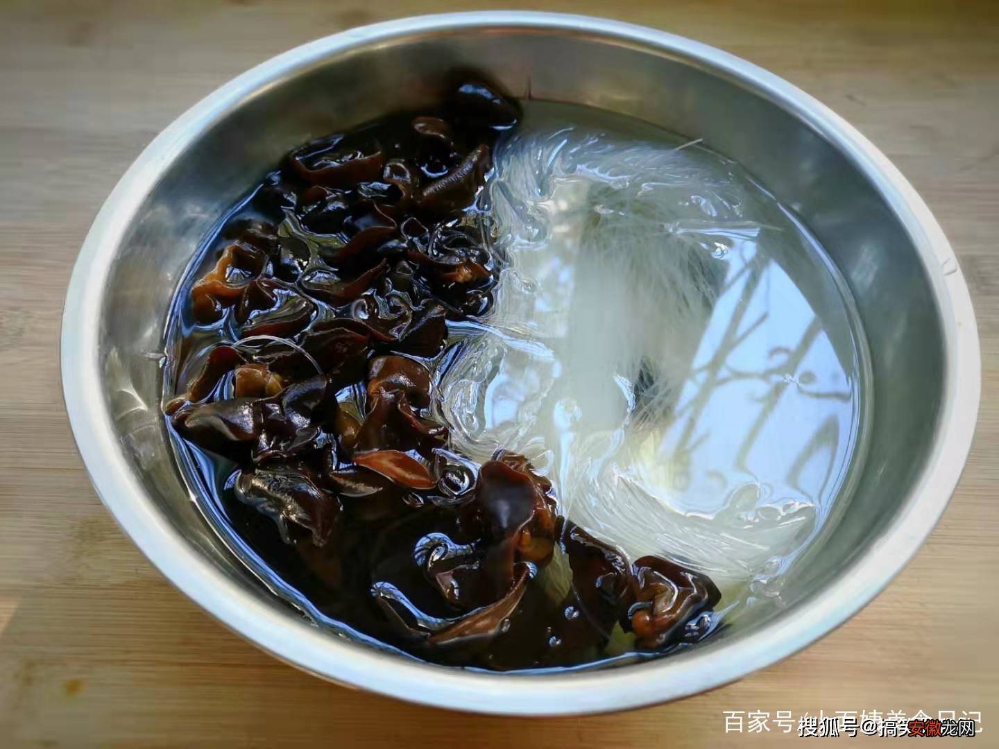 这才是素饺子馅最好吃的做法，闻到就流口水，3斤饺子不够吃！
